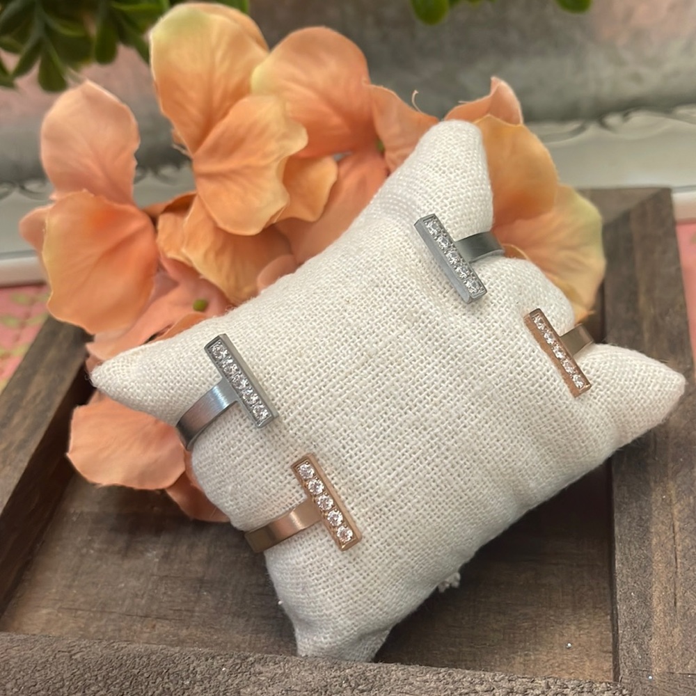 JBloom Bracelet with Rhinestones